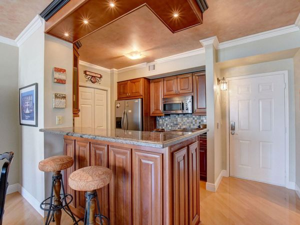 780 S Sapodilla Avenue S, Unit 401, West Palm Beach, FL 33401