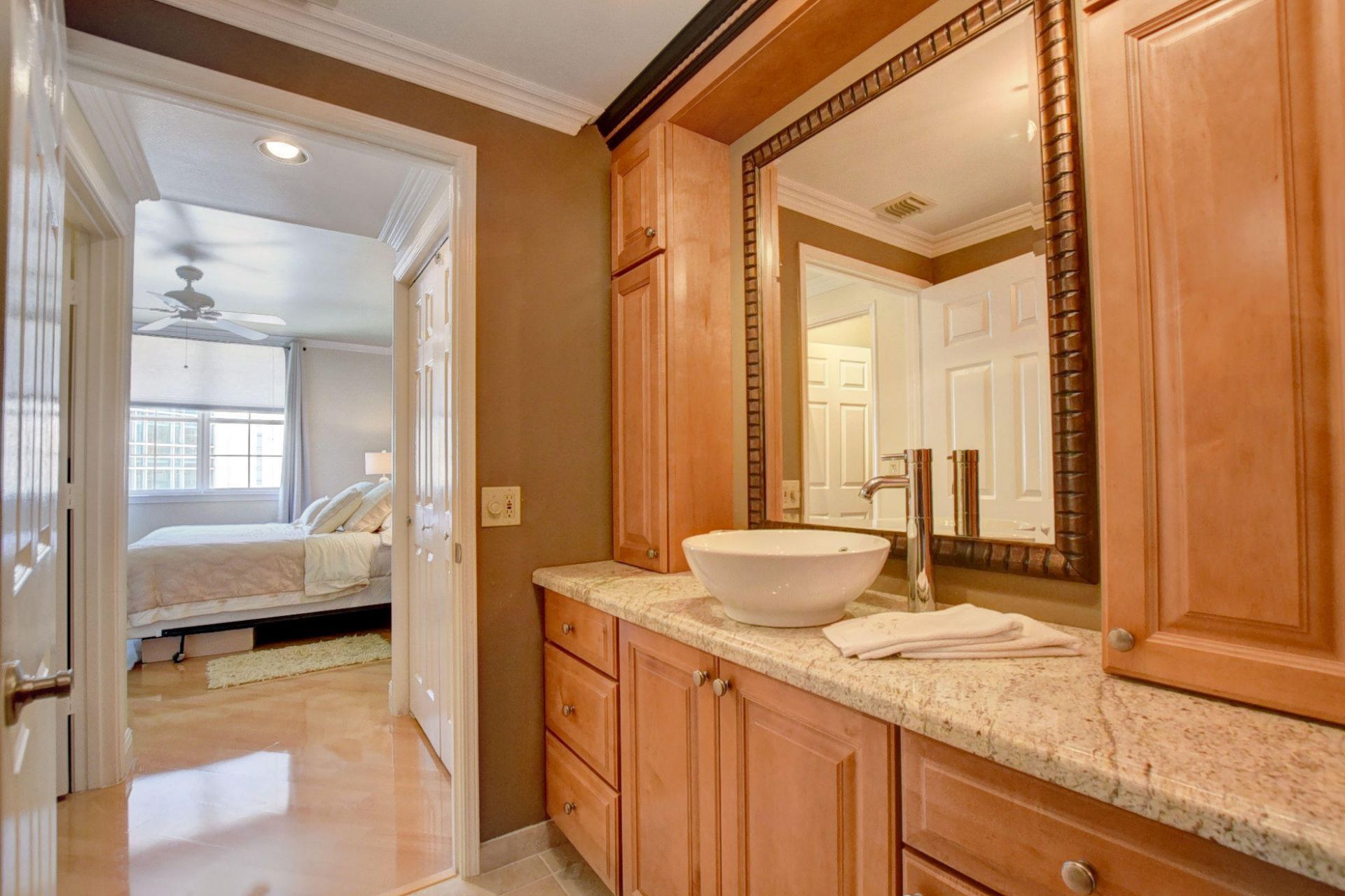 780 S Sapodilla Avenue S, Unit 401, West Palm Beach, FL 33401 Photo