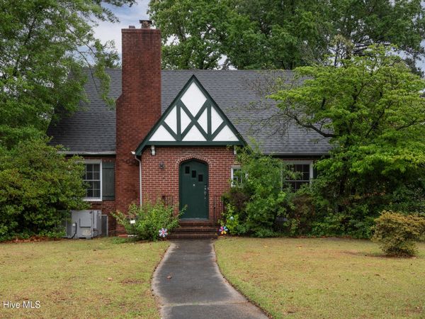 2401 E 4th Street, Greenville, NC 27858
