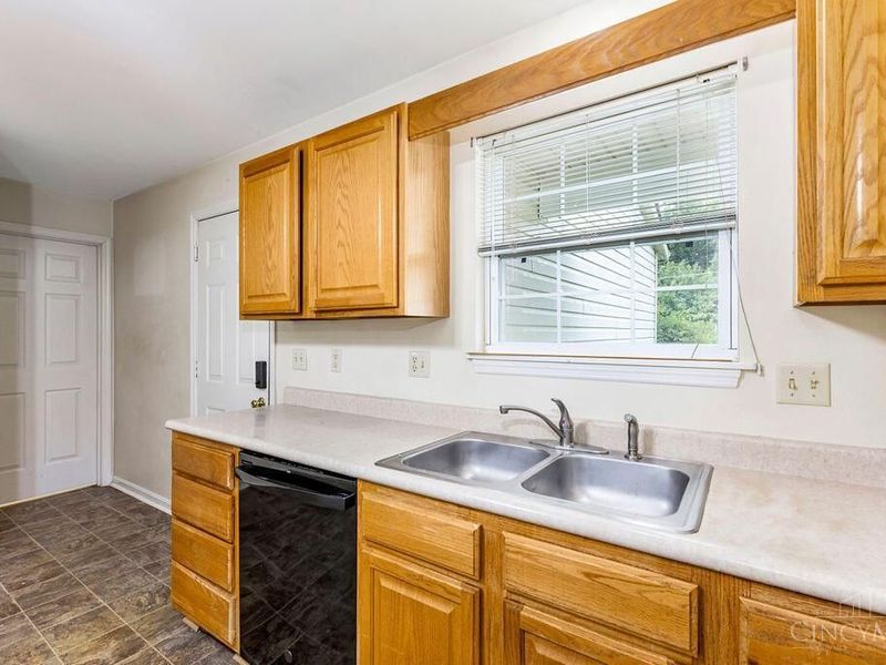 1730 Bloomingdale Avenue, Cincinnati, OH 45230 Photo 16