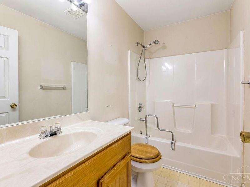 1730 Bloomingdale Avenue, Cincinnati, OH 45230 Photo 22