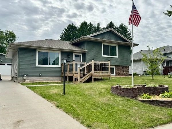 3240 SE 20th Street, Des Moines, IA 50320