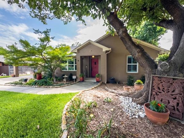 622 Ridgecrest Drive, Irving, TX 75060