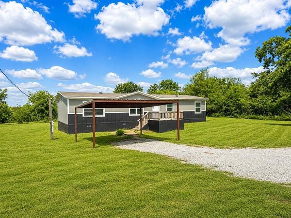 112 Buffalo Gap Drive, Bridgeport, TX 76426