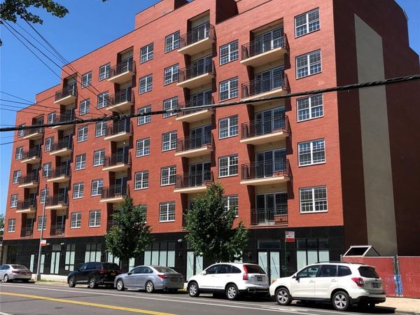 71-66 Parsons Boulevard , Unit 3F, Fresh Meadows, NY 11365