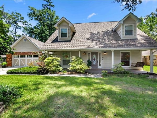 133 LOUISE Drive , Mandeville, LA 70448