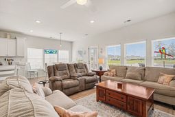 3048 Sistine St. photo 4