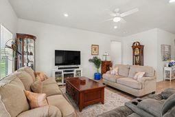 3048 Sistine St. photo 4
