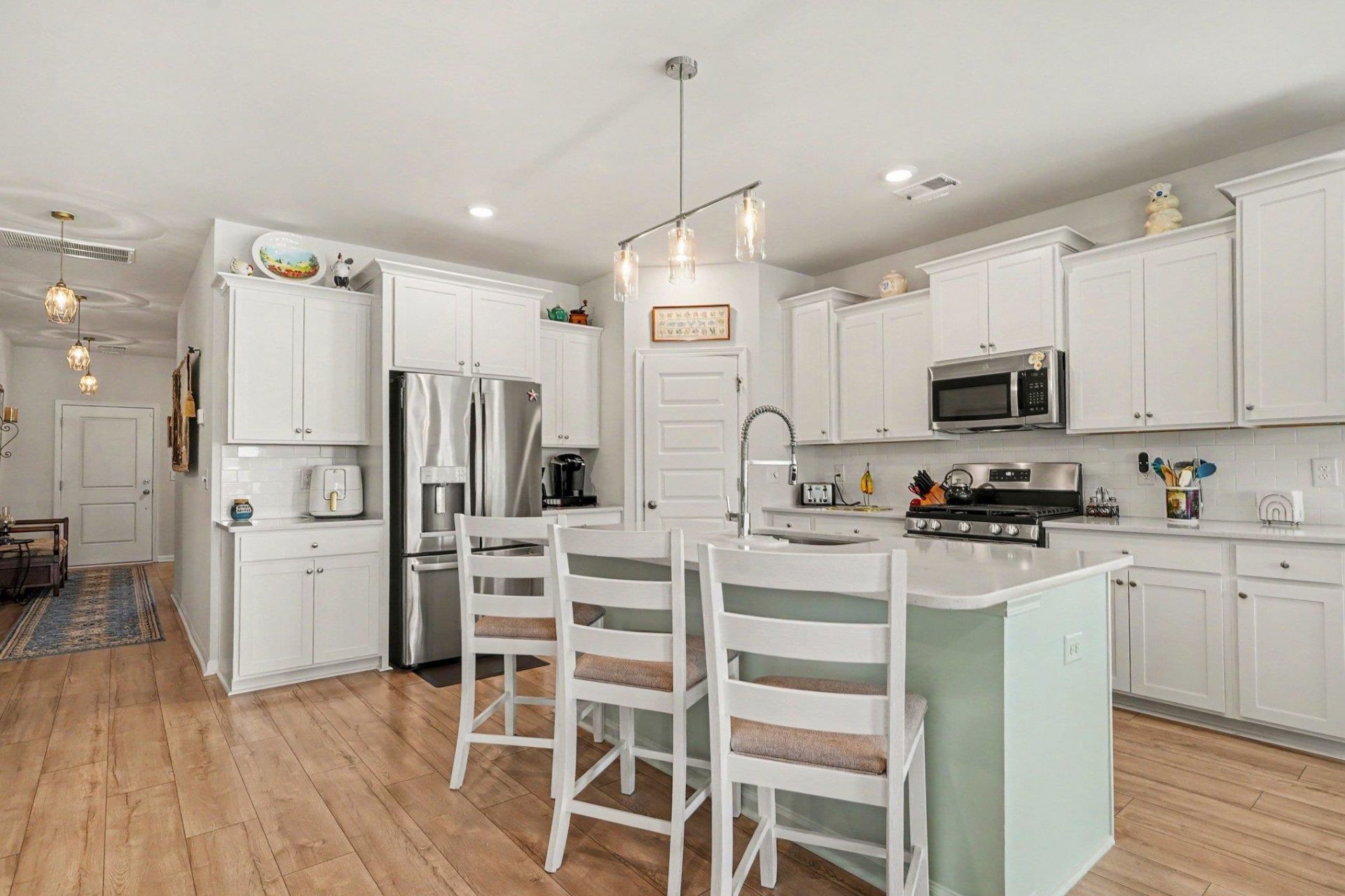 3048 Sistine St. Photo 8