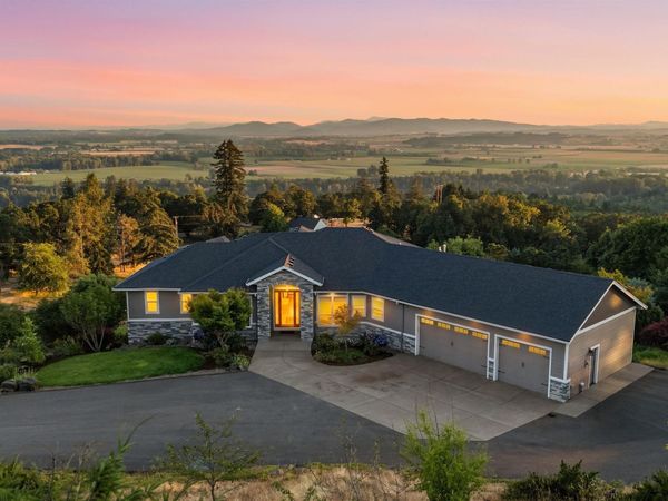 8683 Drury Ln S, Salem, OR 97306