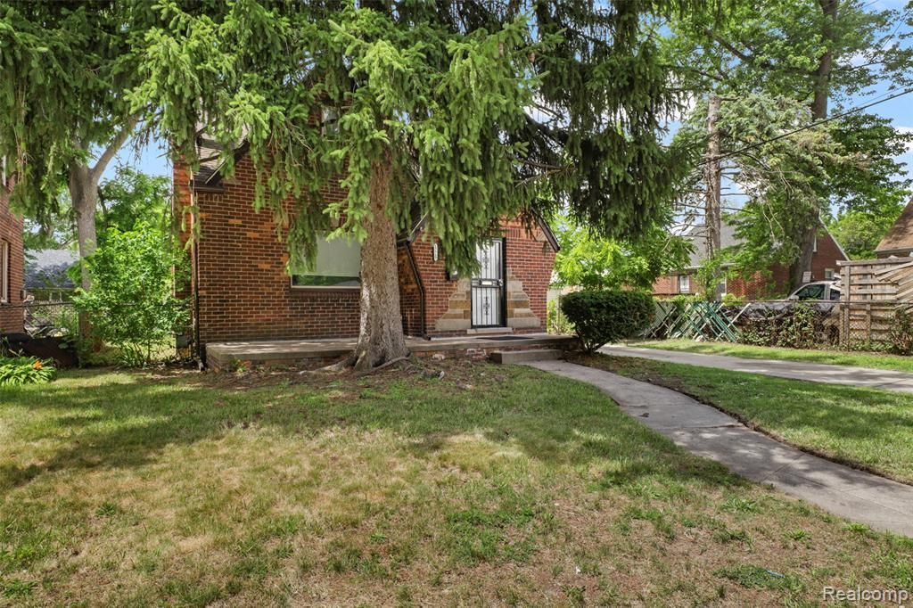 17717 Avon Avenue, Detroit, MI 48219 Main Photo