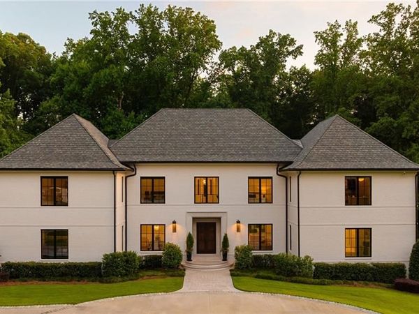 5260 Long Island Drive NW, Atlanta, GA 30327