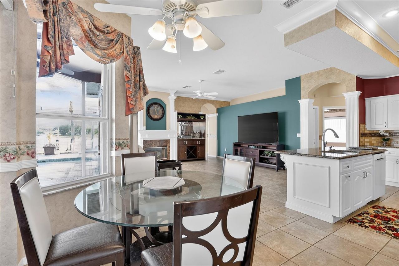 22523 Willow Lakes Drive , Lutz, FL 33549 Photo