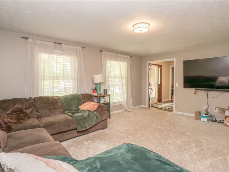 4029 Bel Air Avenue NW, Canton, OH 44718 Photo 5