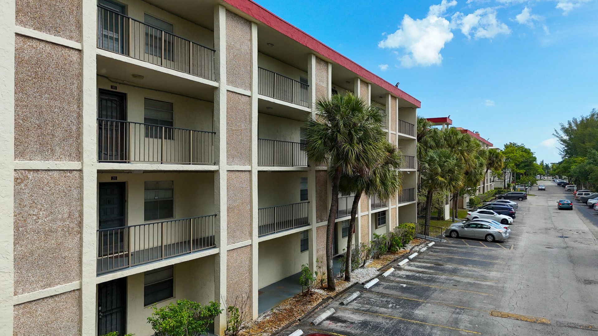 3070 NW 48th Terrace, Unit 414, Lauderdale Lakes, FL 33313 Photo