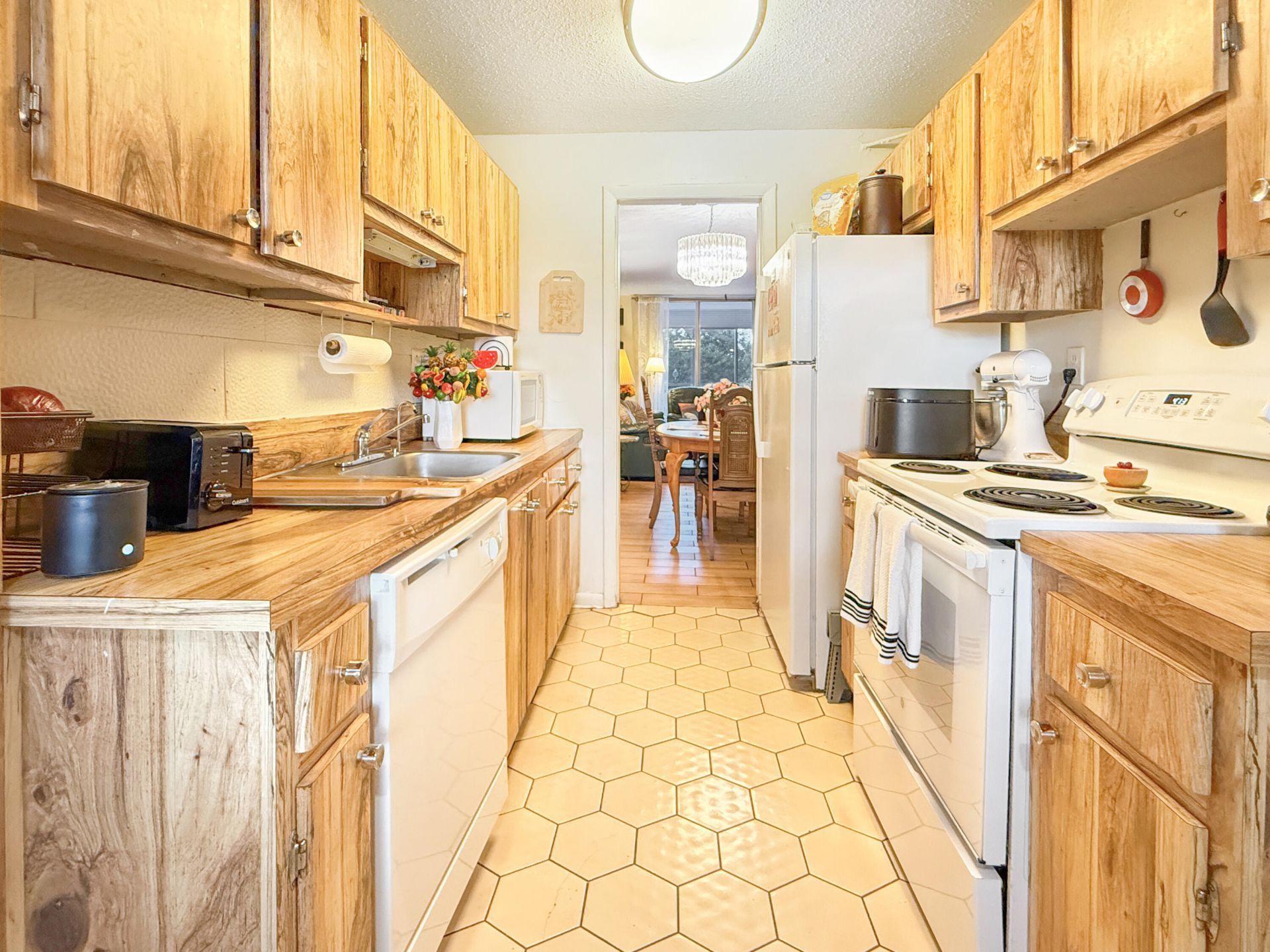 3070 NW 48th Terrace, Unit 414, Lauderdale Lakes, FL 33313 Photo