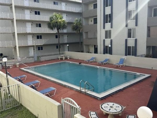 10000 NW 80th Ct, Unit 2249, Hialeah Gardens, FL 33016