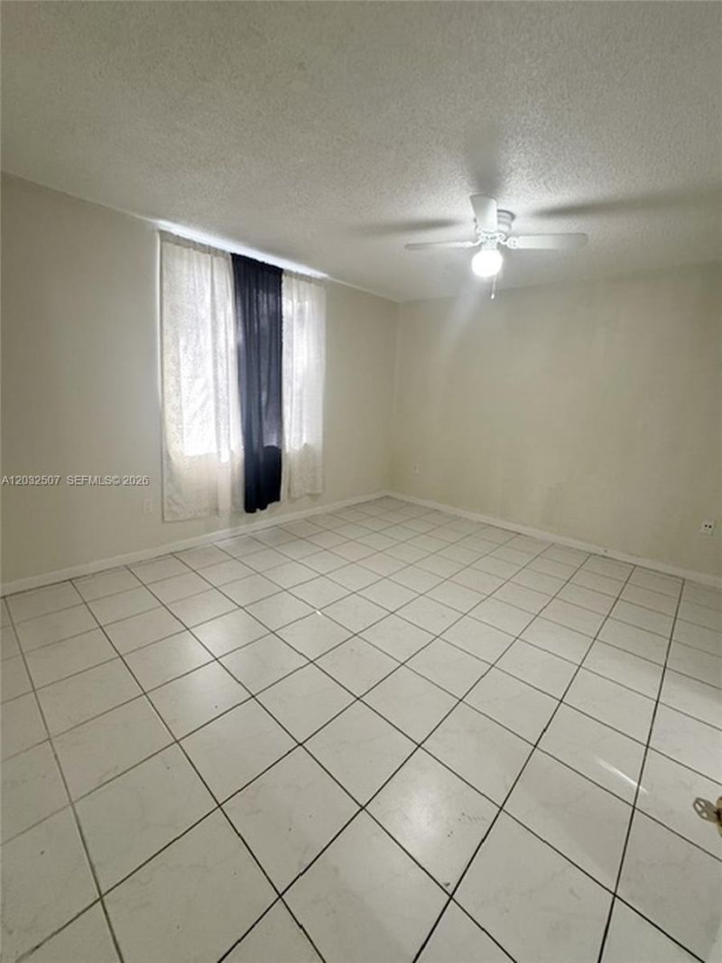 10000 NW 80th Ct, Unit 2249, Hialeah Gardens, FL 33016 Photo
