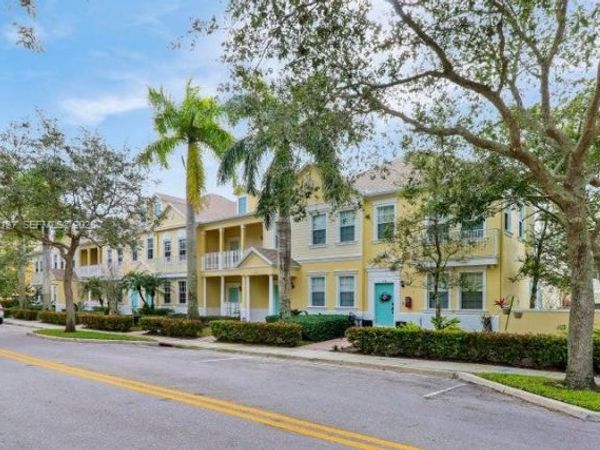 118 Seagrape Dr, Unit 105, Jupiter, FL 33458