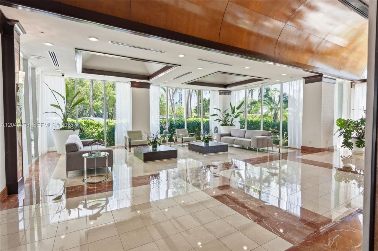 16400 Collins Ave, Unit TH-4, Sunny Isles Beach, FL 33160 Photo