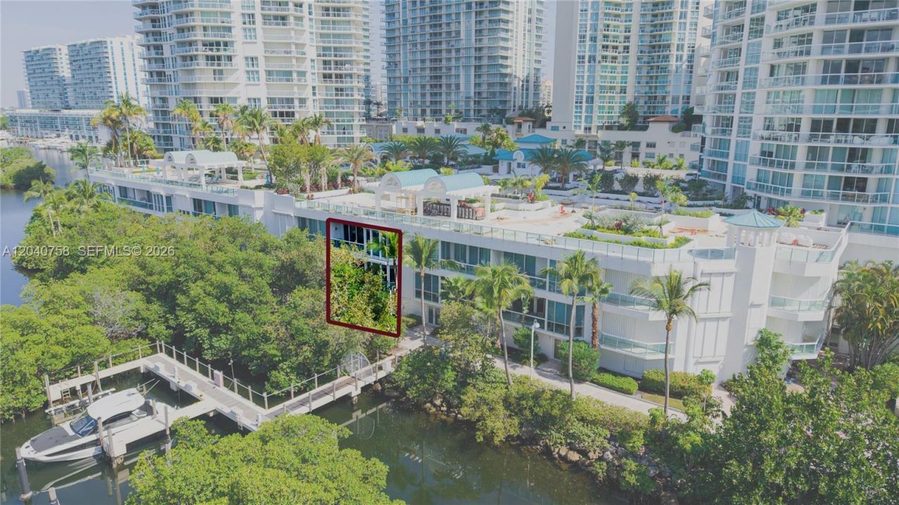 16400 Collins Ave, Unit TH-4, Sunny Isles Beach, FL 33160 Photo