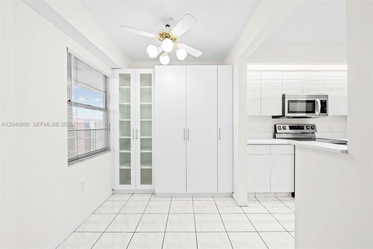 1501 SW 131st Way, Unit 405P, Pembroke Pines, FL 33027 Photo