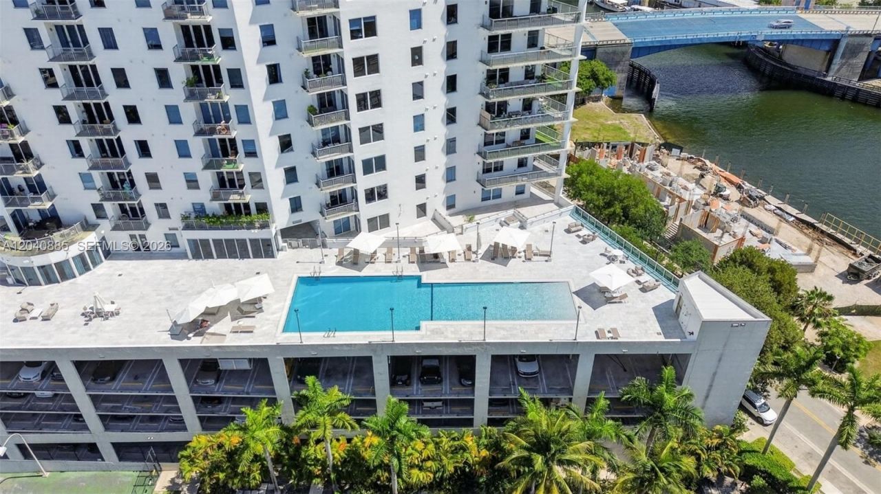 10 SW South River Dr, Unit 1005, Miami, FL 33130 Photo