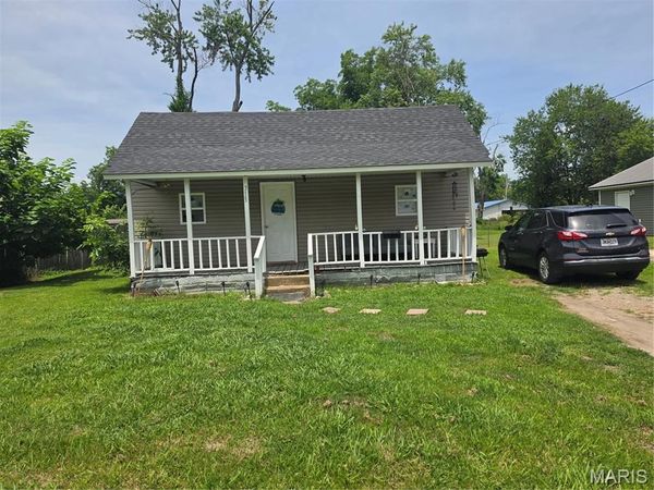 713 W Victor Street, Poplar Bluff, MO 63901
