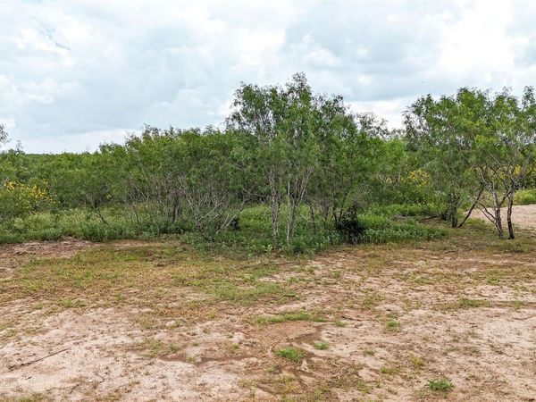 4013 Old Colony Line RD , Dale, TX 78616