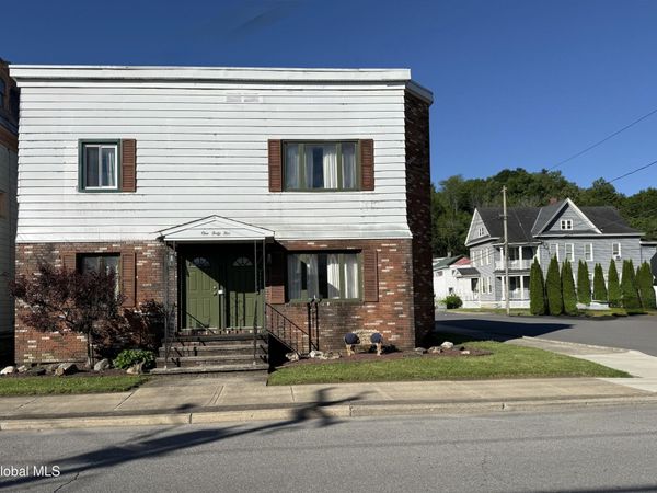 145 Florida Avenue, Amsterdam, NY 12010