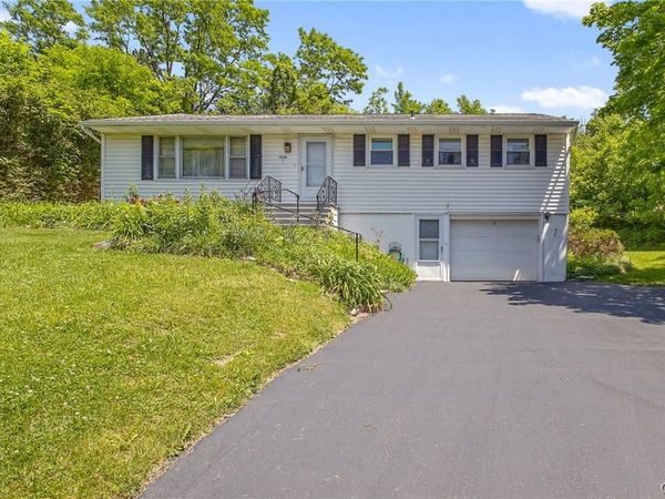 3659 Warners Road , Syracuse, NY 13209