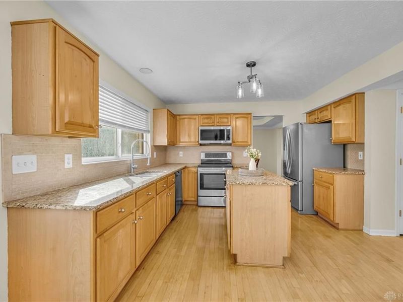 2125 Deer Meadow Drive, Springfield Township, OH 45240 Photo 13