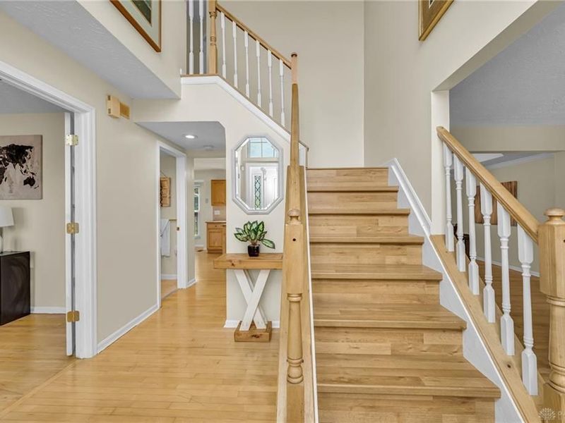 2125 Deer Meadow Drive, Springfield Township, OH 45240 Photo 6
