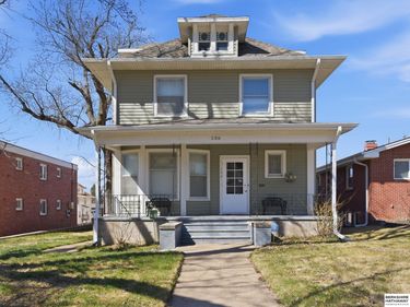 136 N 40th Street, Omaha, NE 68131