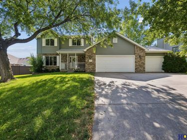 7220 Woody Creek Lane, Lincoln, NE 68516