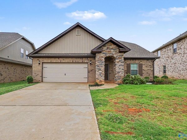 111 Rose Valley Drive, New Market, AL 35761