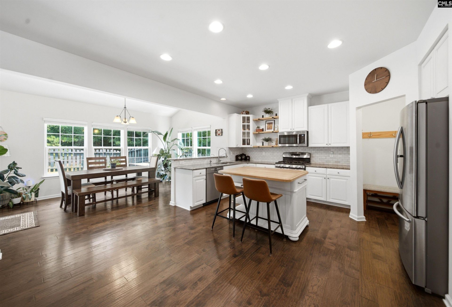 435 Serene Court  Photo 8
