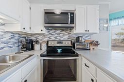1500 Cenith Dr. photo 4