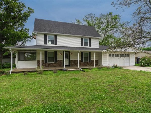 1823 W Highland Street, Shawnee, OK 74801