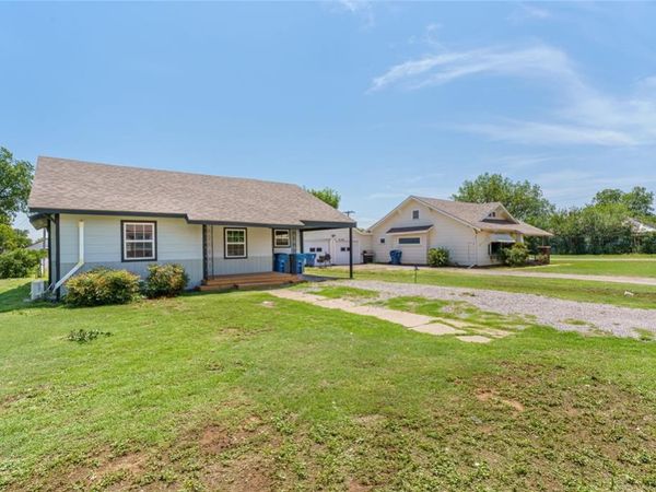 209 S Linwood Street, Cordell, OK 73632