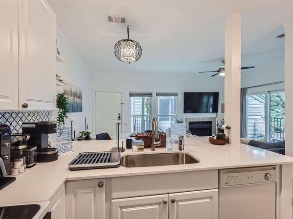 802 S 1st ST , Unit 215, Austin, TX 78704