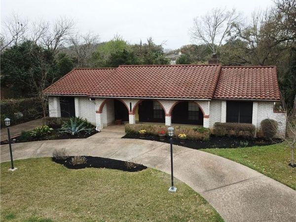 5704 Lands End ST, Austin, TX 78734