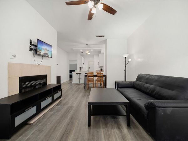 806 W 24th ST , Unit 213, Austin, TX 78705