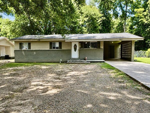 113 1/2 Norman Dr., Petal, MS 39465