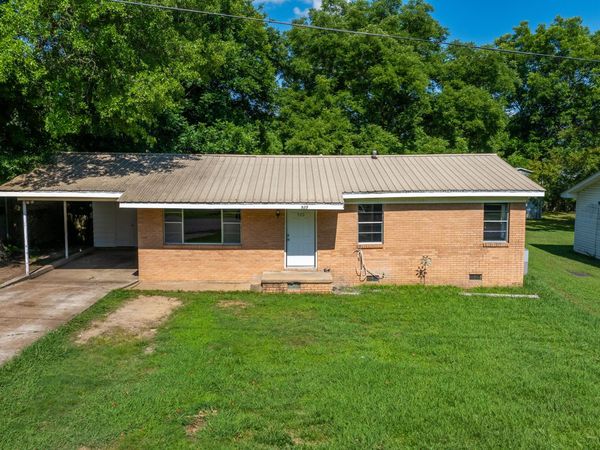 920 Leonard Street, Batesville, AR 72501