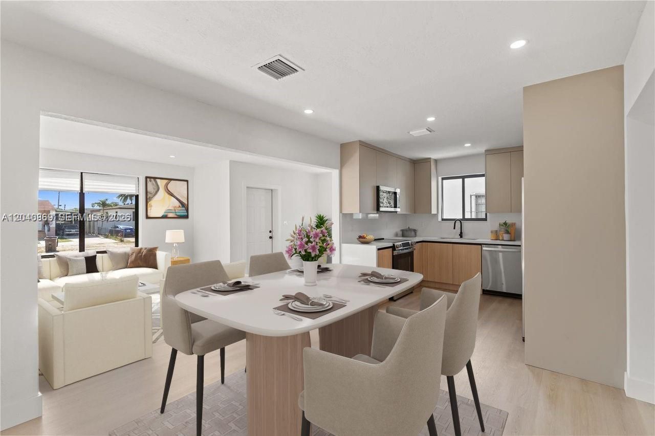 31 W 64th St , Hialeah, FL 33012 Photo