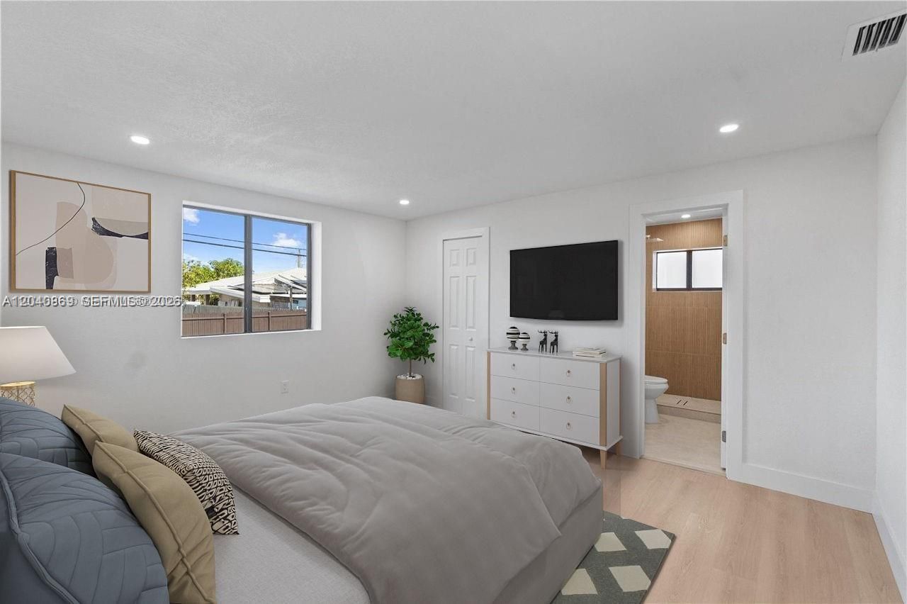 31 W 64th St , Hialeah, FL 33012 Photo