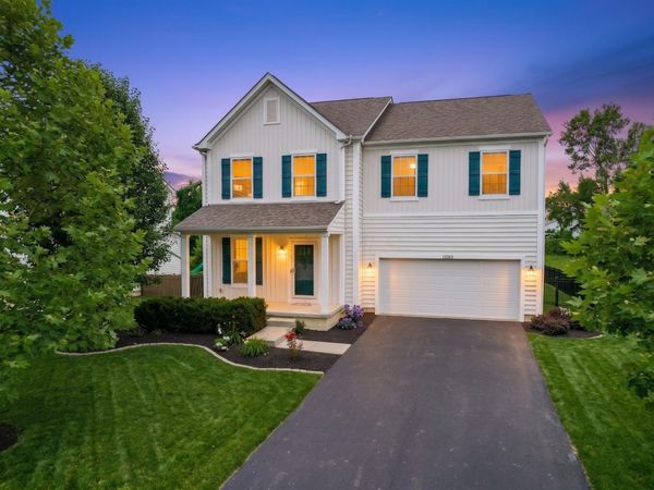 12283 Herons Landing Drive NW, Pickerington, OH 43147
