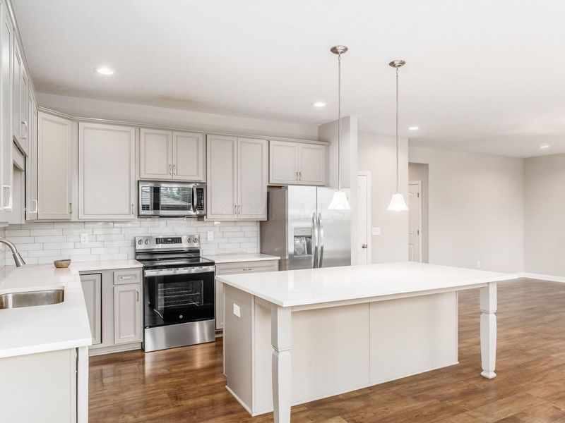 12283 Herons Landing Drive NW, Pickerington, OH 43147 Photo 12