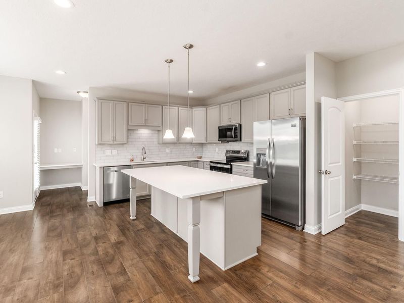 12283 Herons Landing Drive NW, Pickerington, OH 43147 Photo 9